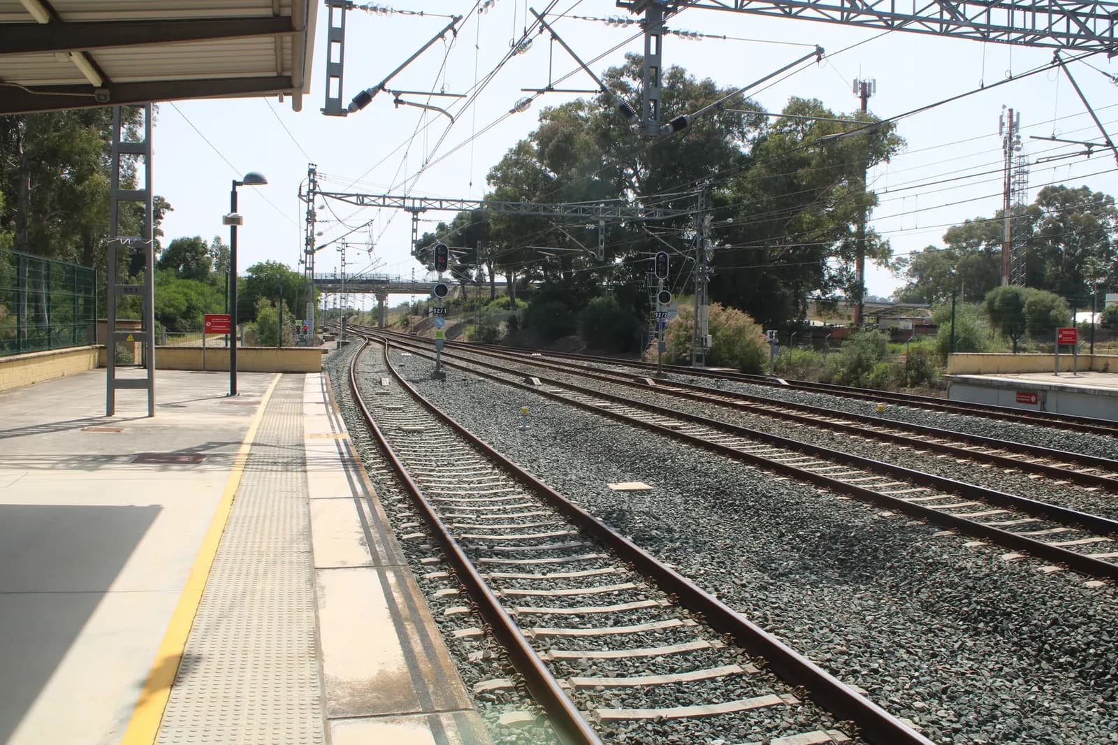 Motorcyclist Dies After Crossing Tracks with Barrier Down