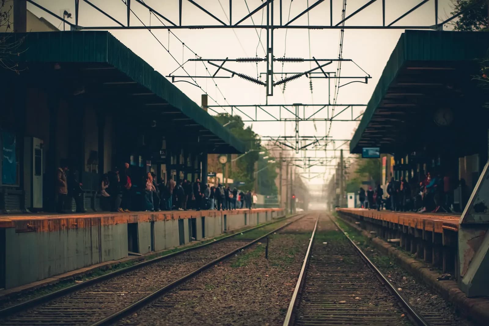 Woman hit by Sarmiento train in Liniers; service restored