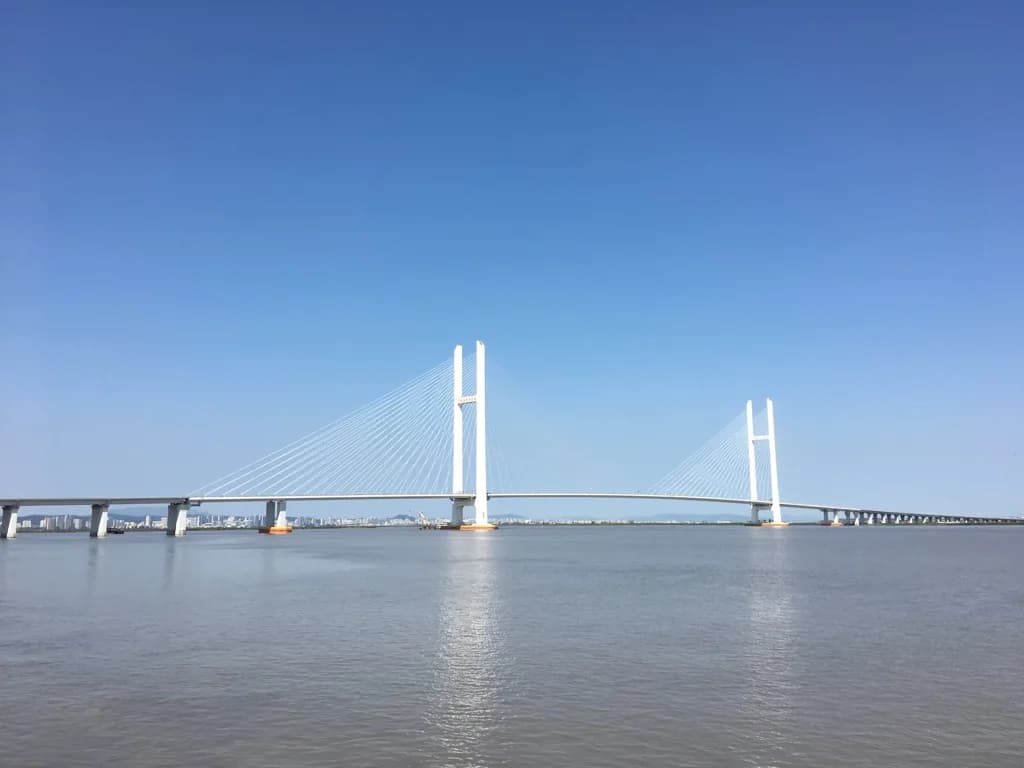 China and North Korea Open New Yalu River Bridge After 12-Year Delay