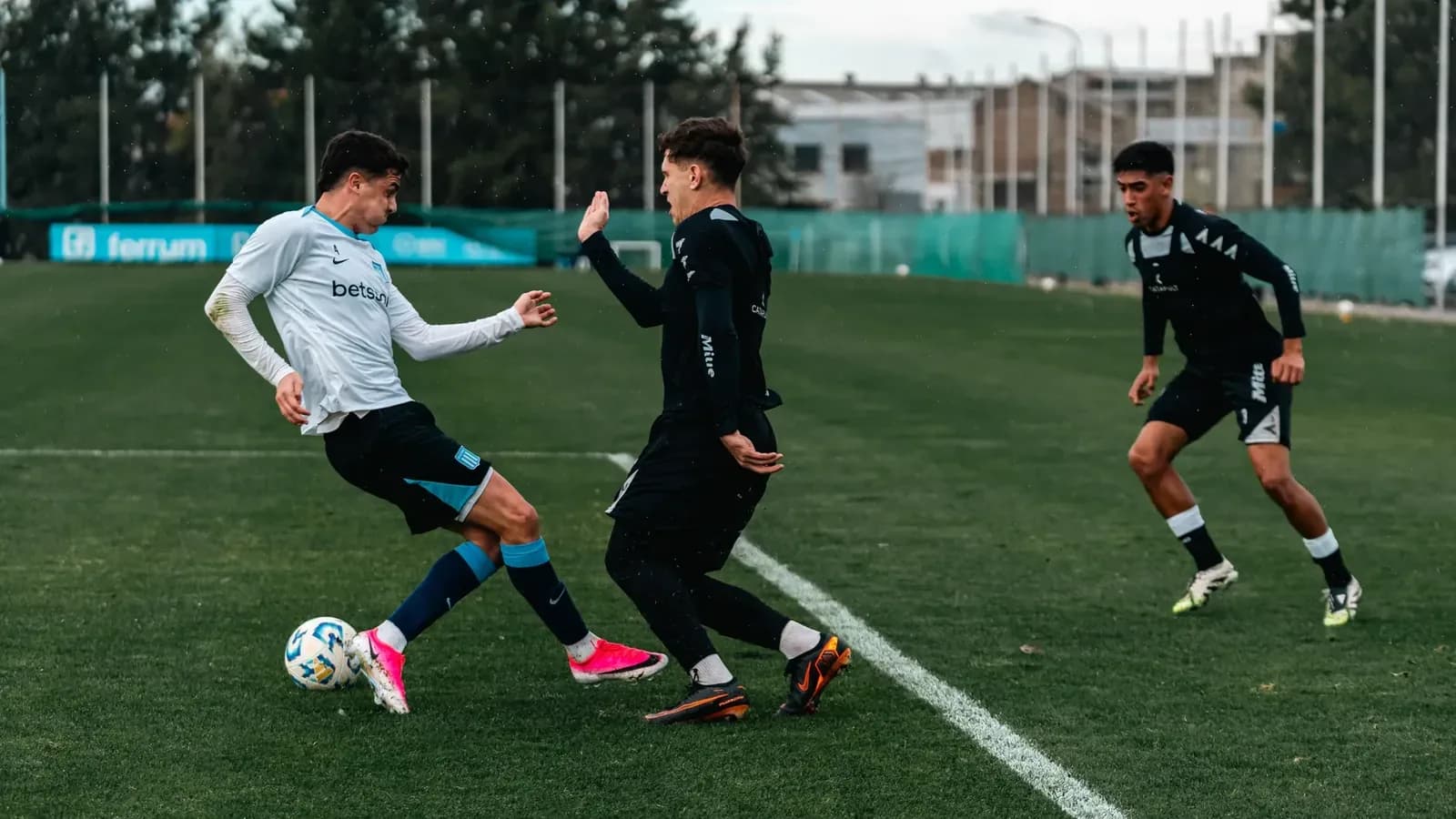 Alejandro Garnacho joins Aston Villa on loan with obligation to buy