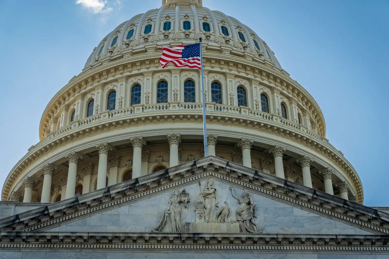 Senate Passes College Sports Bill in 77-22 Vote