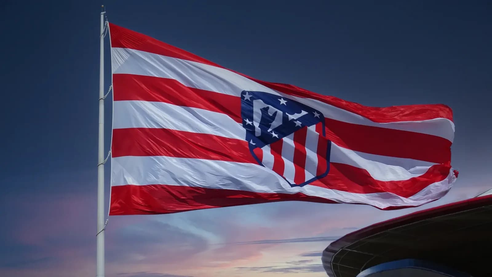 Julián Álvarez skips Atlético training amid transfer tension