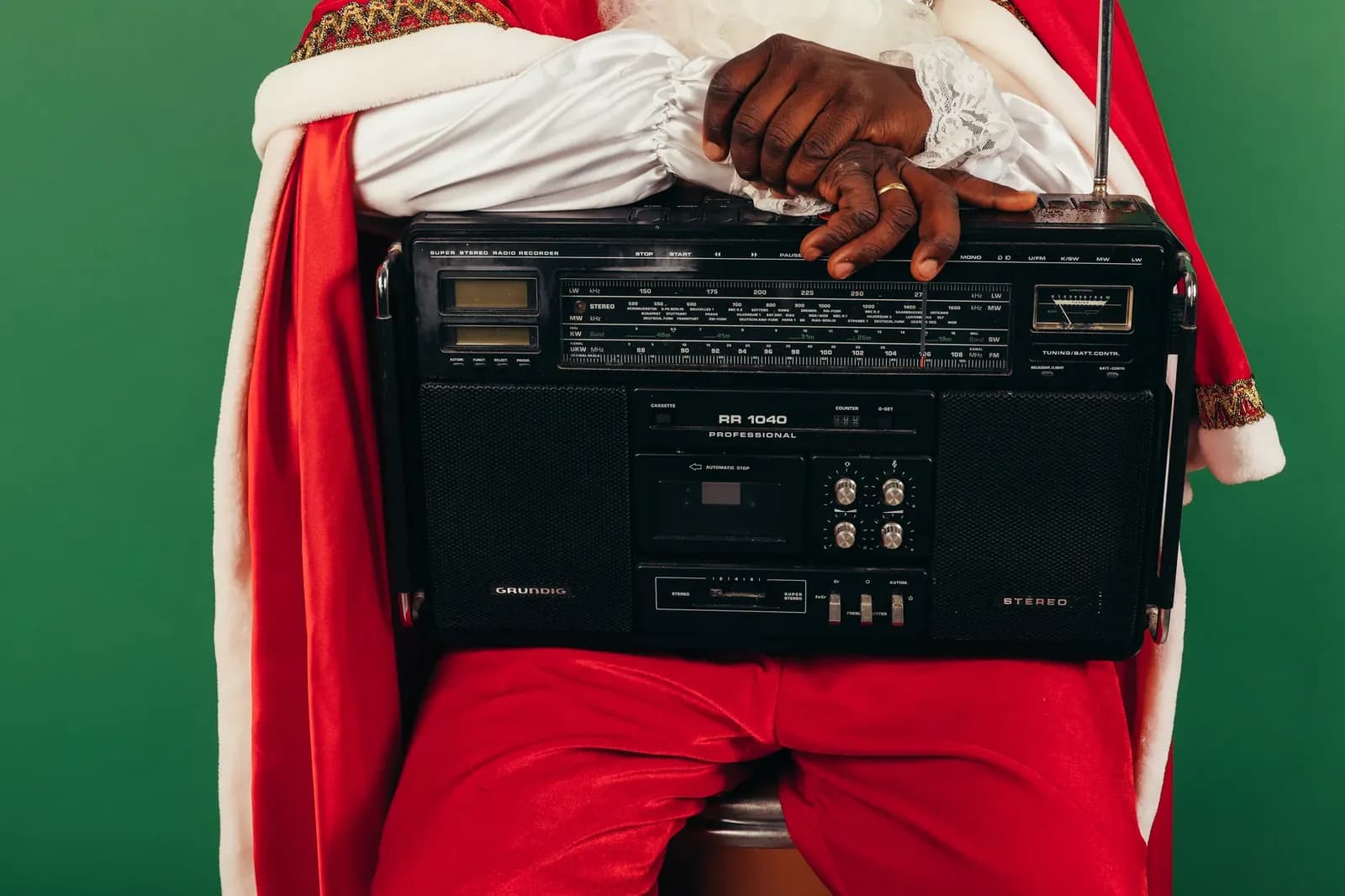 Trevor Nelson revela que la cirugía de tumor cerebral 'salió bien'