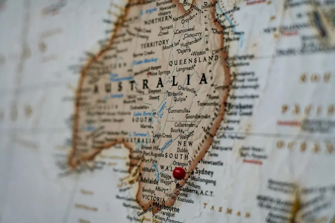 La confianza del consumidor australiano cae a su nivel más bajo en 30 años tras el aumento de tasas del RBA