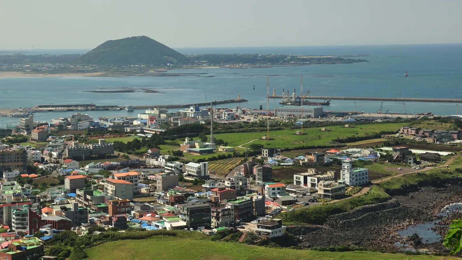 Corea del Sur envía equipo para evaluar el estrecho de Ormuz