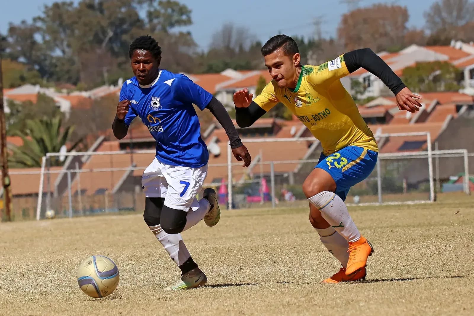 Rangers sign South African defender Olwethu Makhanya