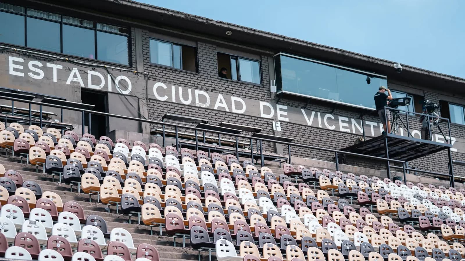 Milei: UK in Decline, Argentina's Future Flourishing