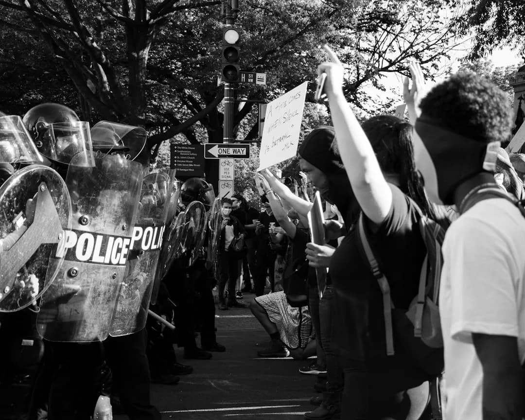 Disturbios en la Universidad LPU: Enfrentamientos y orden restablecido