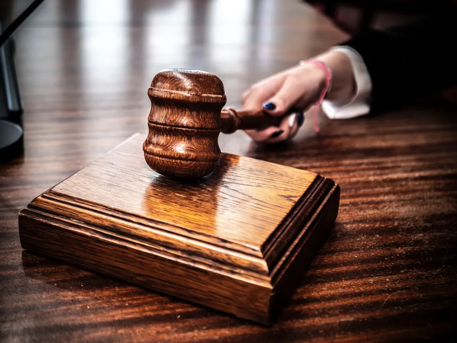 Huawei trial opens in Brooklyn with 'criminal enterprise' claim