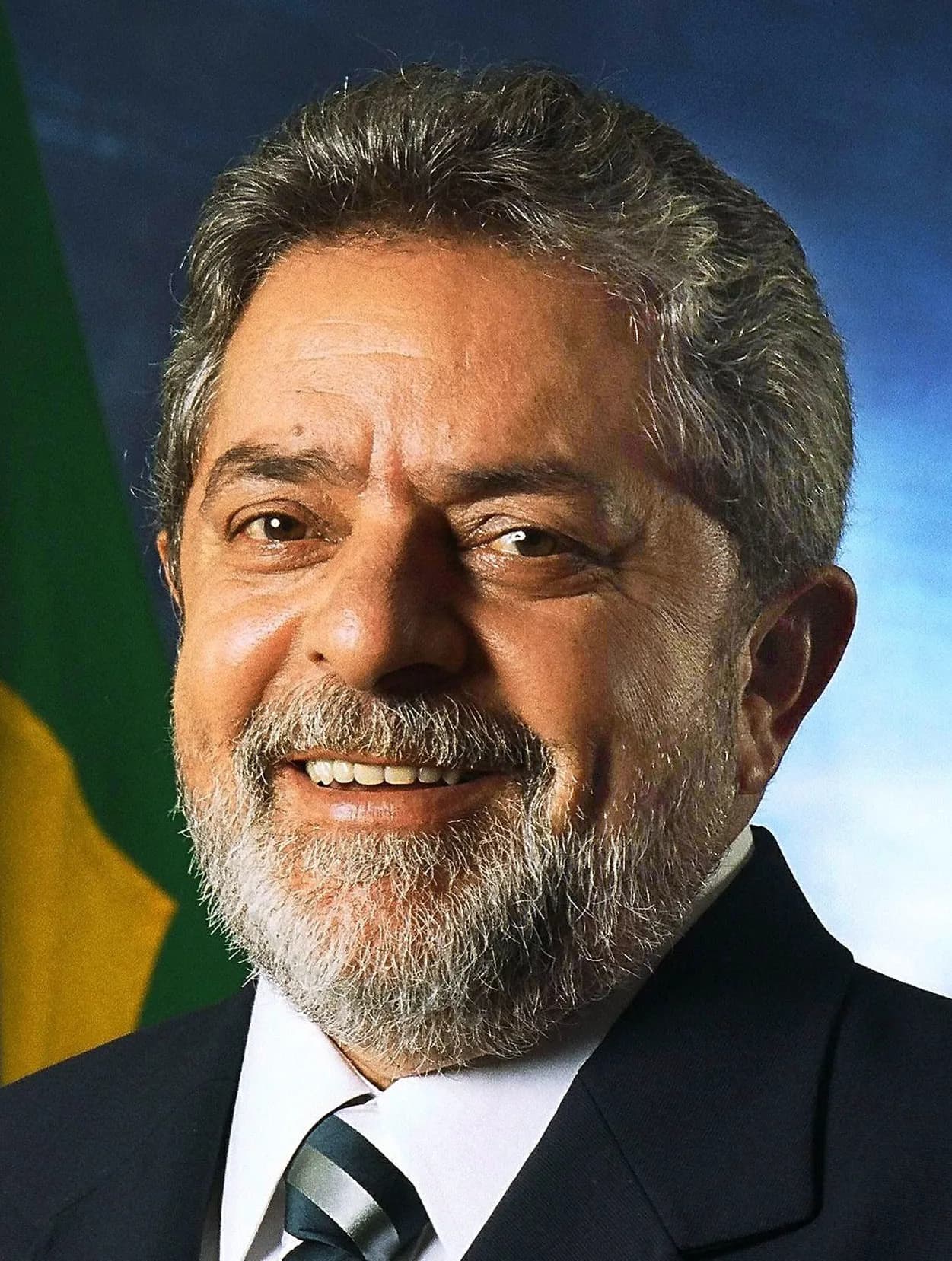 Brazil Election: Polls Close, Lula and Flávio Bolsonaro Head to Runoff