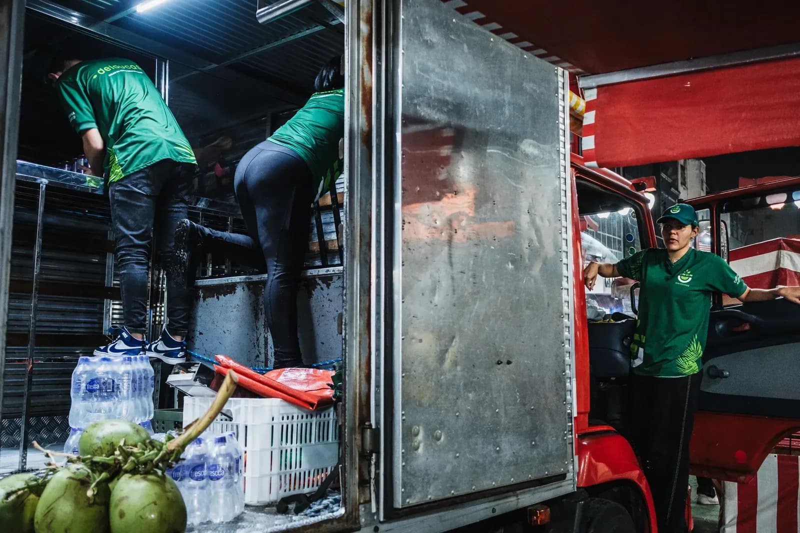 Former UFC Champion Andrade Works as Delivery Driver During Injury