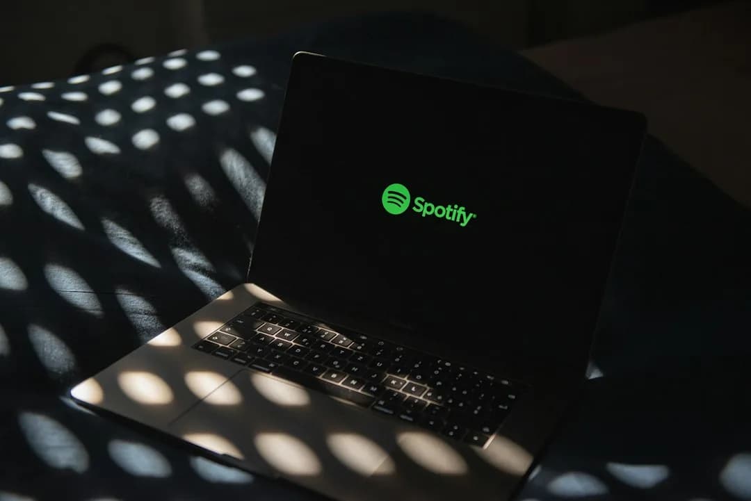 Spotify retira 50 millones de pistas de IA de sus recomendaciones