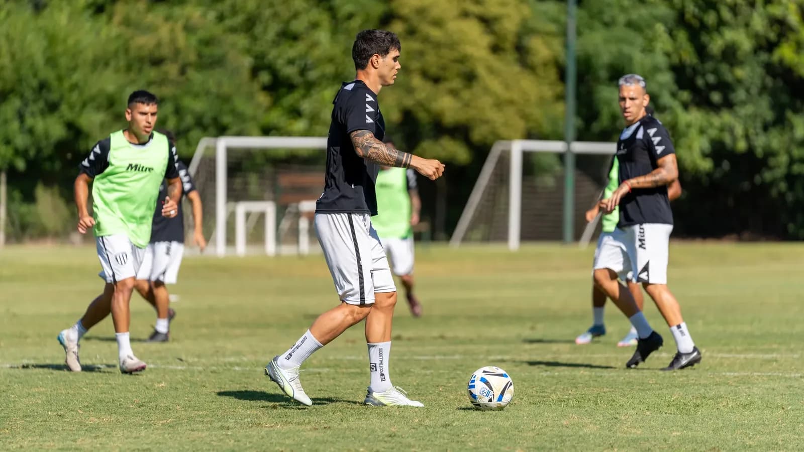 Alonso: Enzo Fernandez is a Chelsea player
