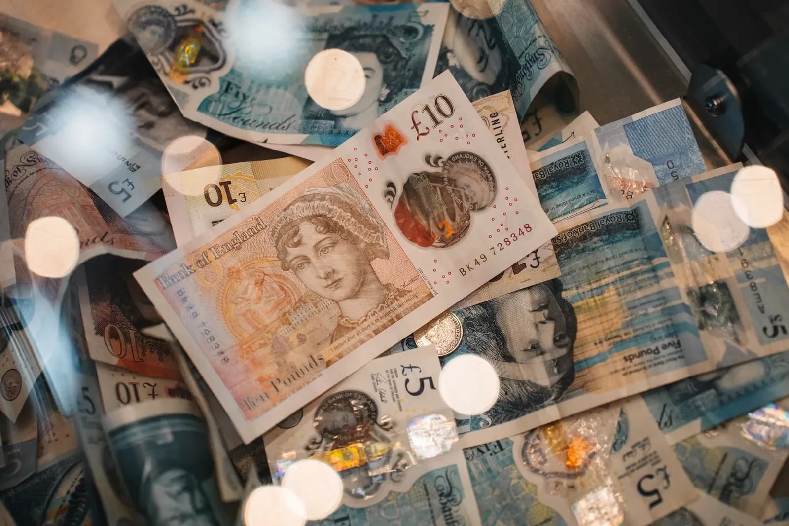 Sterling Stuck Near Three-Month Low as Dollar Surges