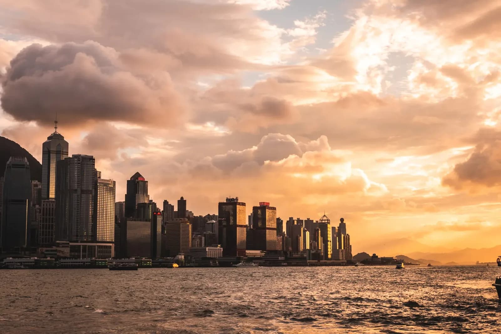Las acciones de Shein caen en su debut en Hong Kong