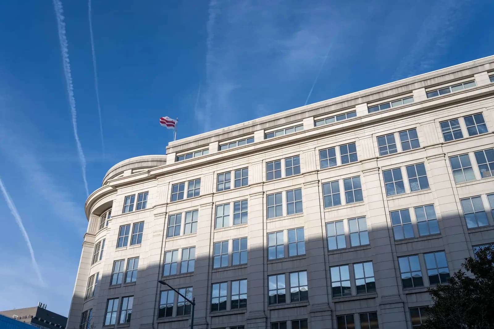 DOJ Urges Appeals Court to Overturn NCUA Reinstatement