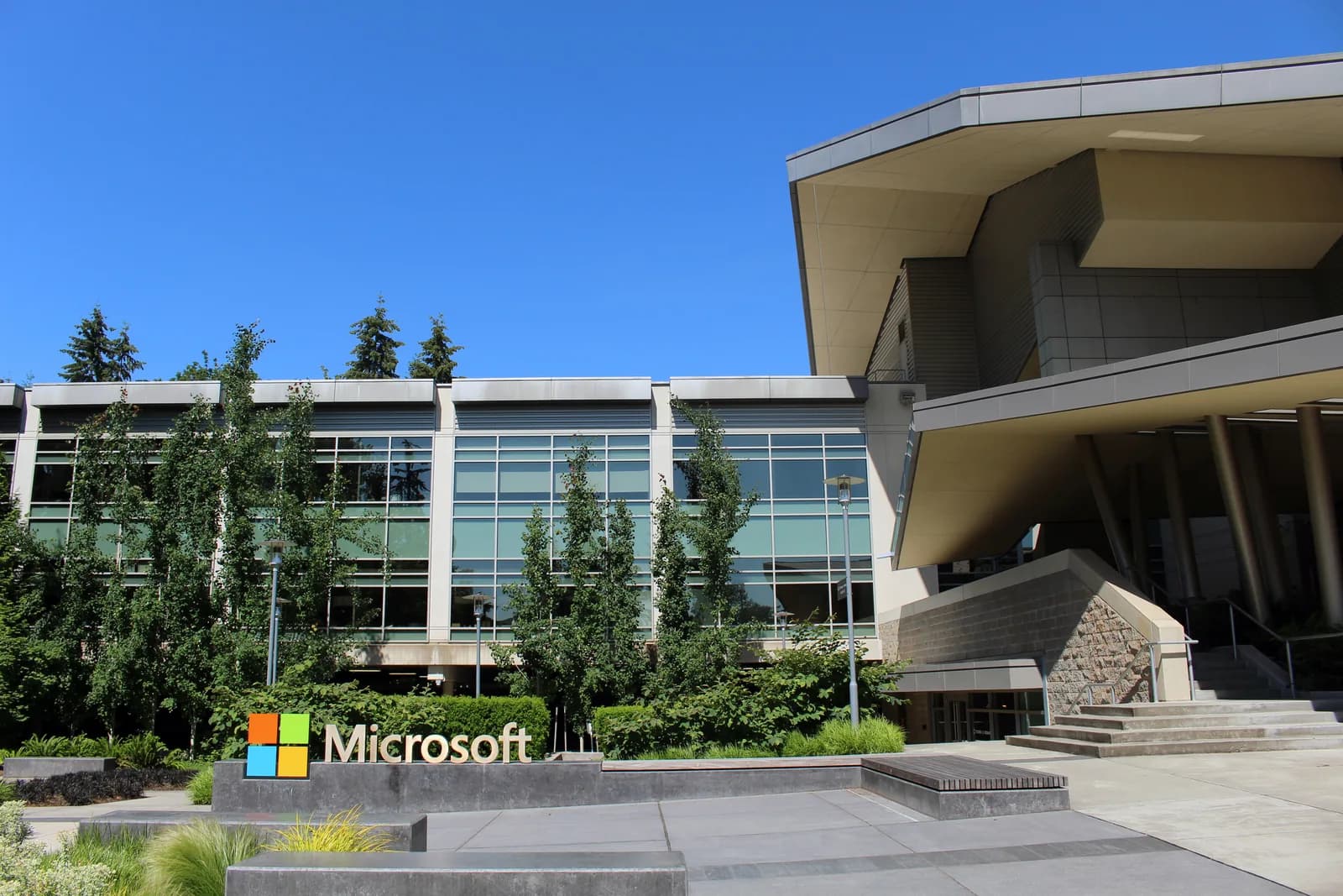 Microsoft Offers Voluntary Buyouts to 60,000 Employees