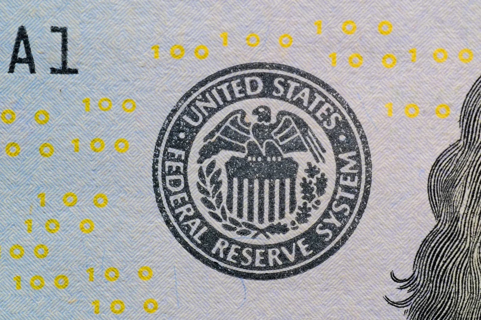 Wall Street se prepara para las minutas de la Fed y datos económicos clave