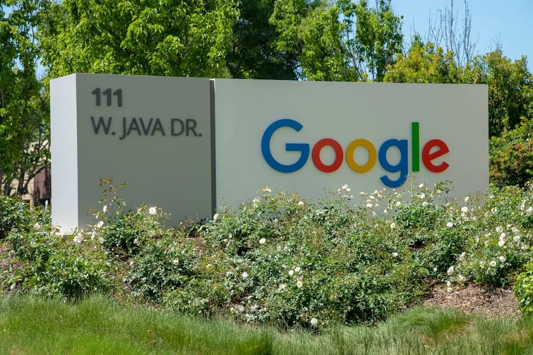 Alphabet rumbo a su peor caída tras resultados por el gasto en IA