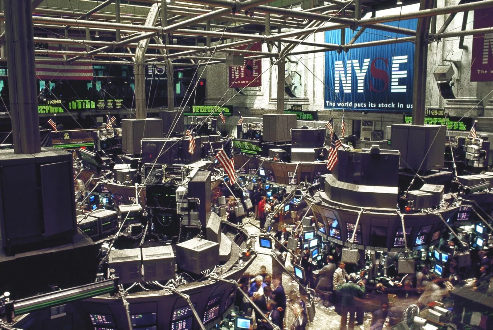 Wall Street Ends Turbulent Week Lower as AI Spending Doubts Weigh