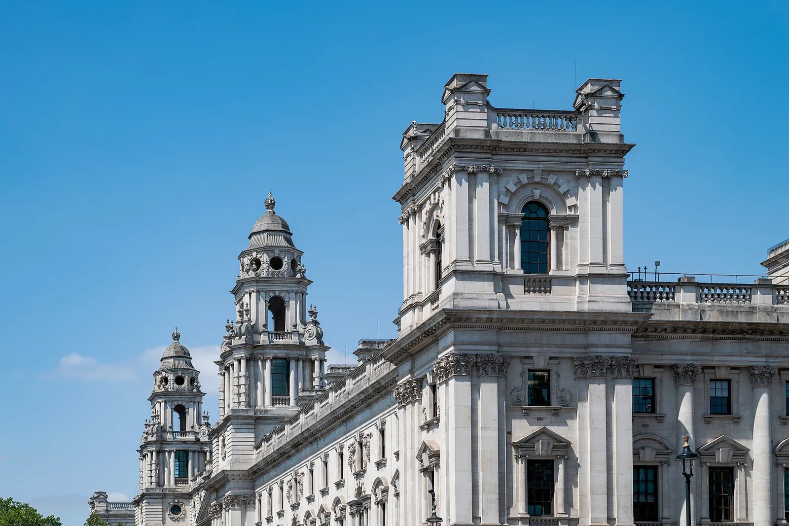 UK Debt Passes £3 Trillion as Borrowing Overshoots Forecast