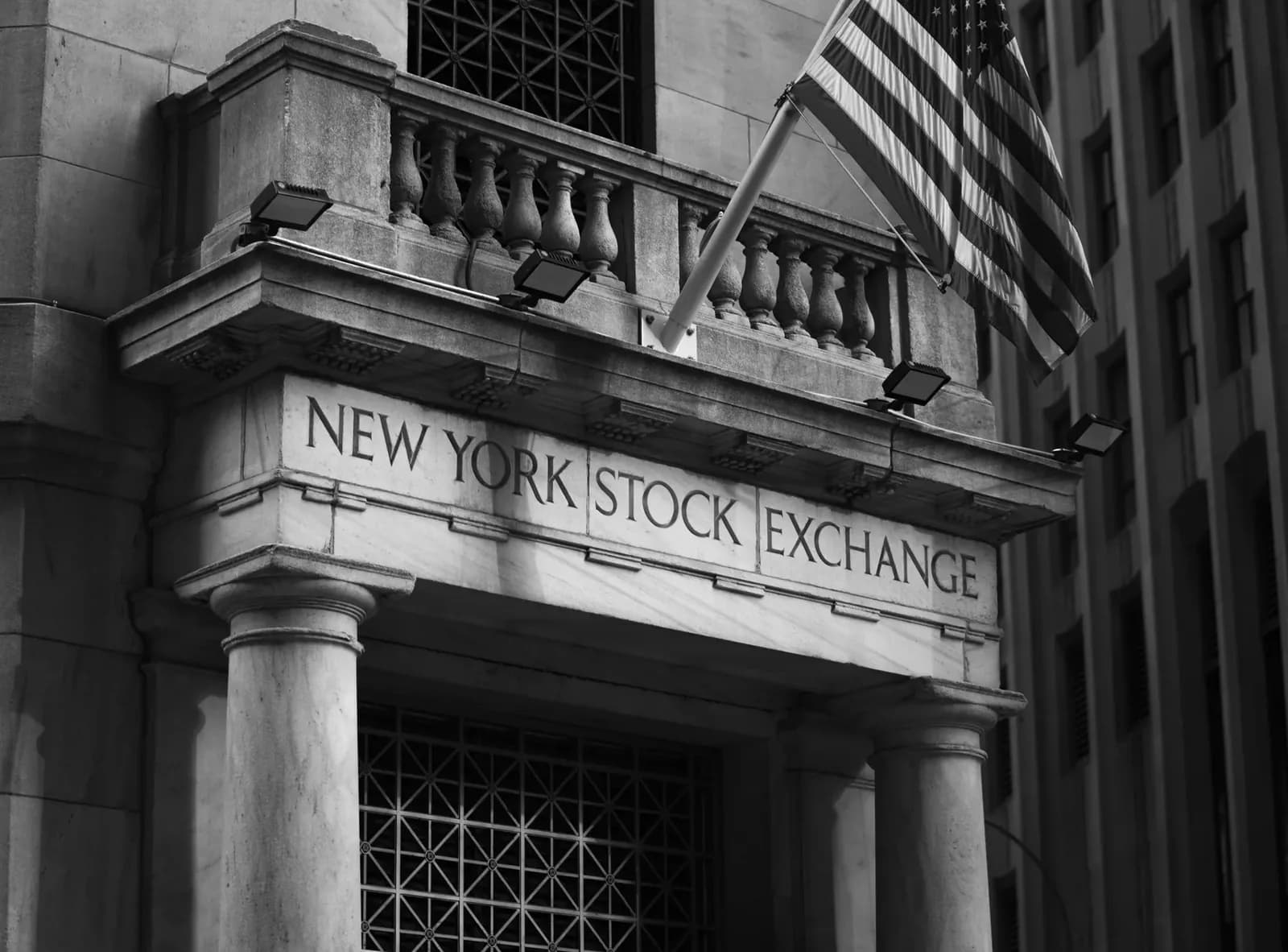 US Stocks Drift as Inflation Data Slightly Misses Forecasts