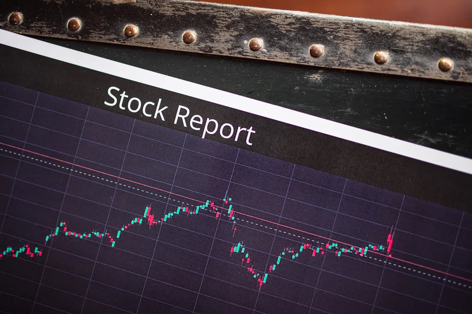 Stocks Slip as Oil and Yields Climb; Meta Gains
