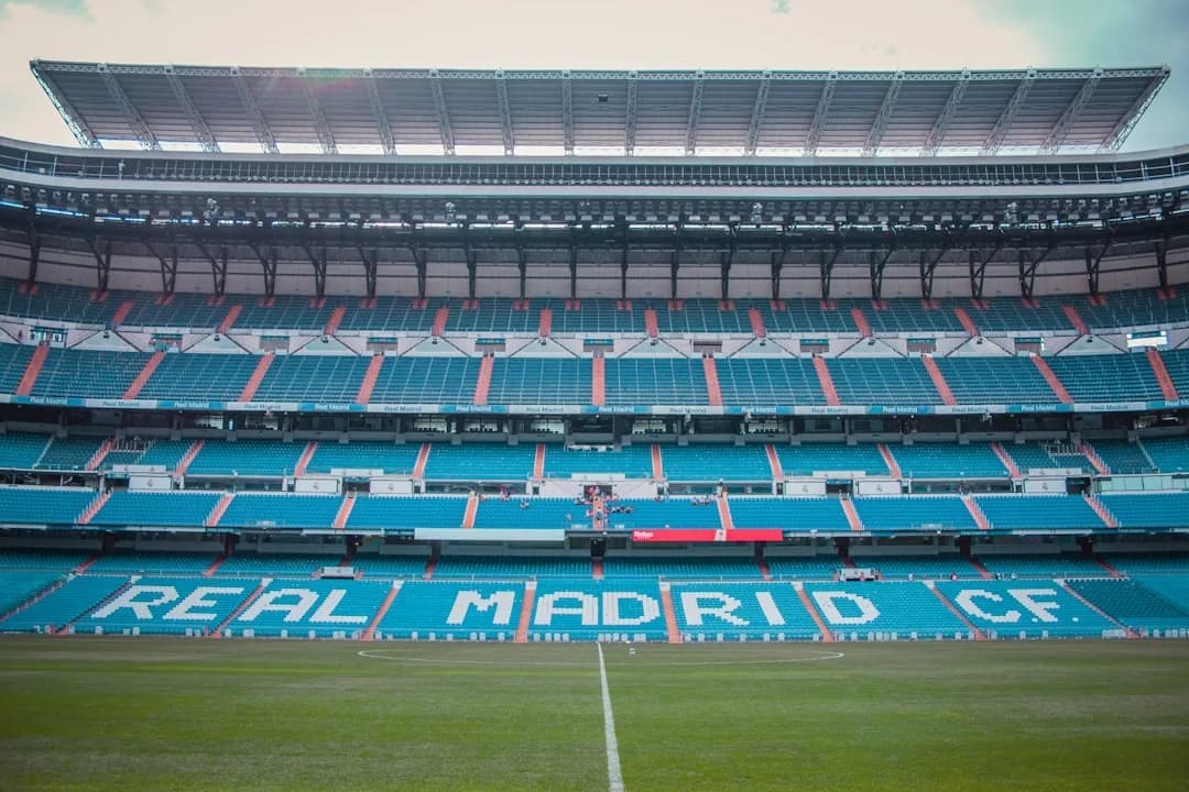 Real Madrid vence 2-1 al Inter; doblete de Haaland hunde al Porto