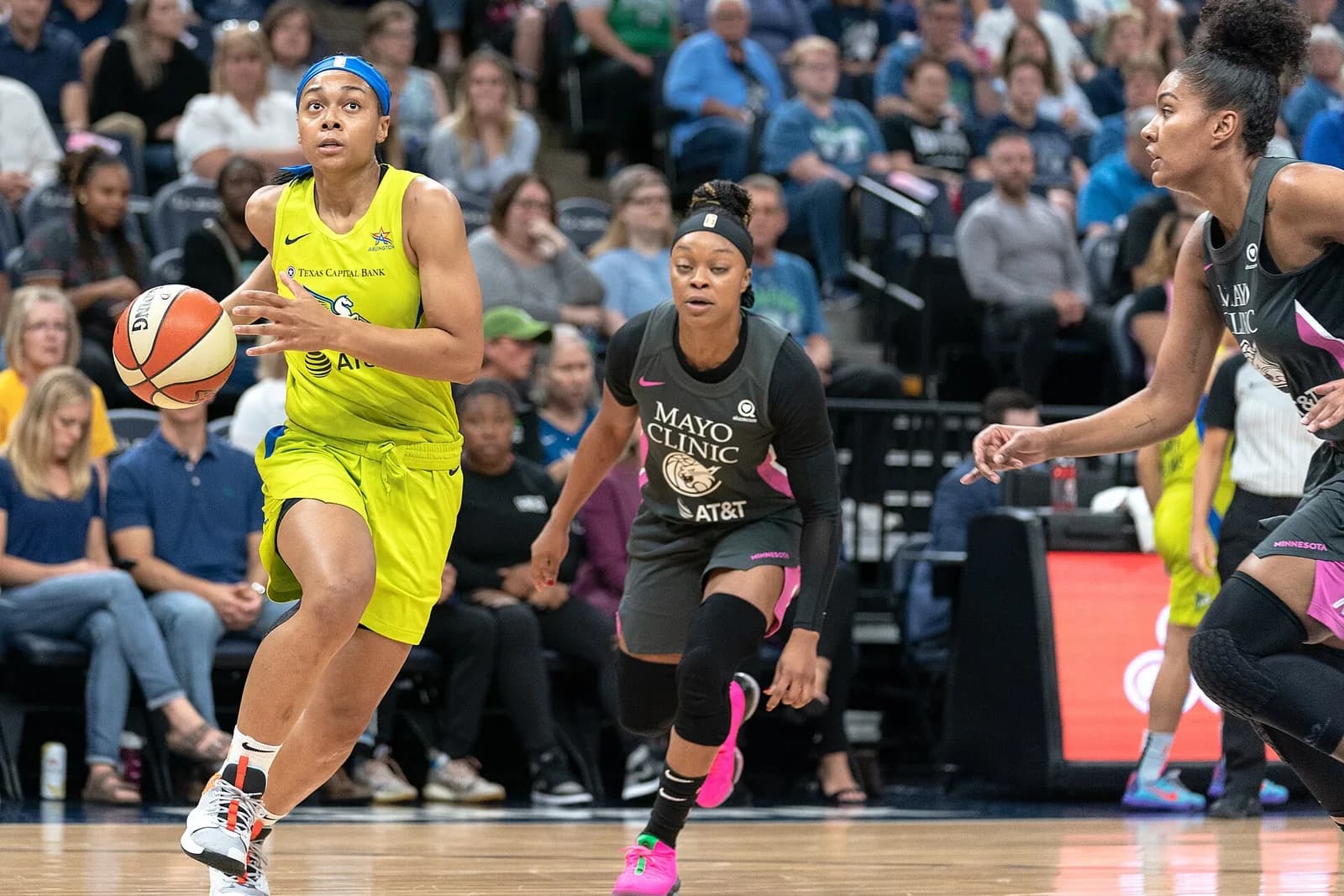 Gray Plays Through Hand Injury as Dream Lead WNBA Finals 2-1