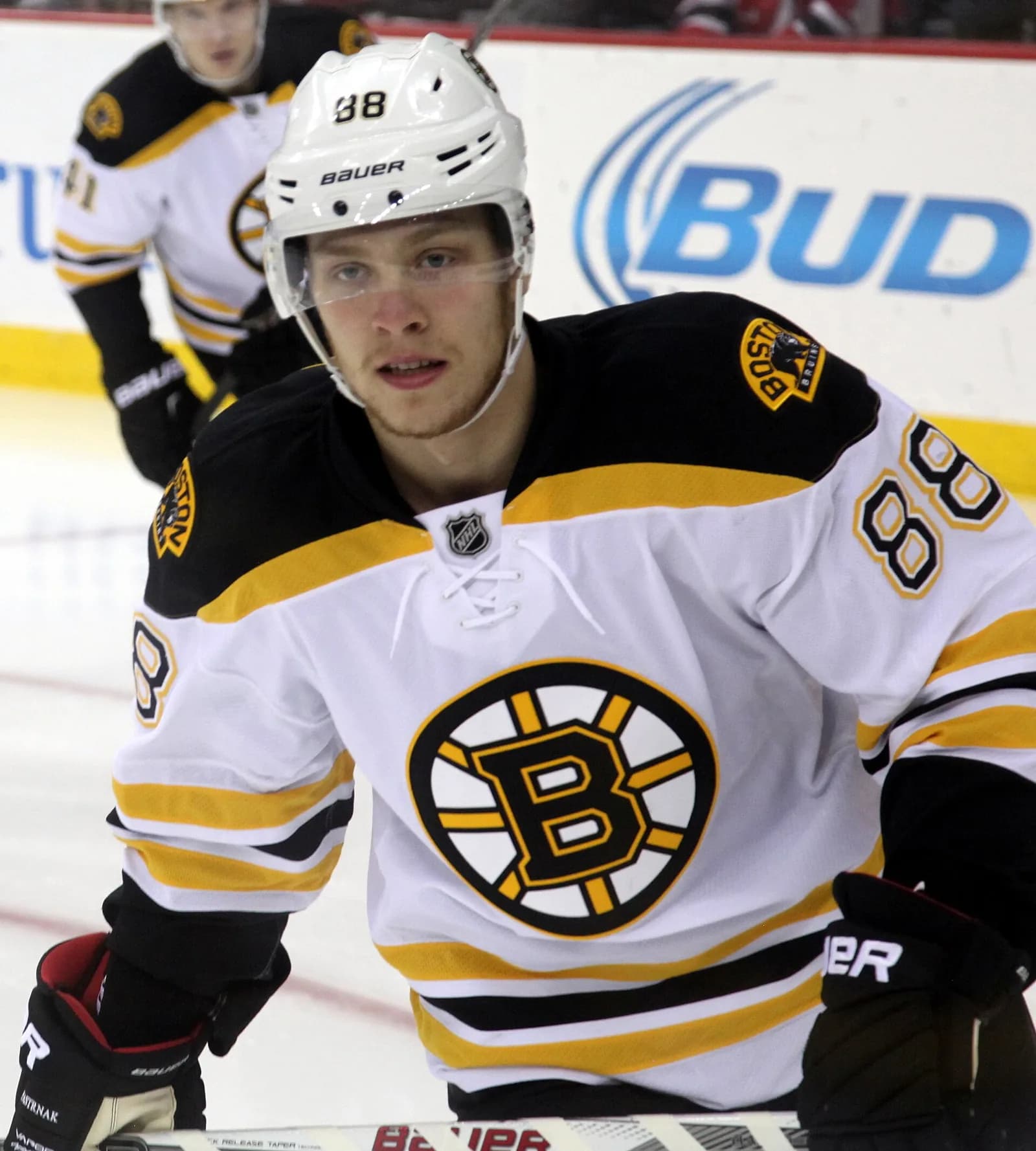 Pastrnak's four points power Bruins past Utah Mammoth 6-1