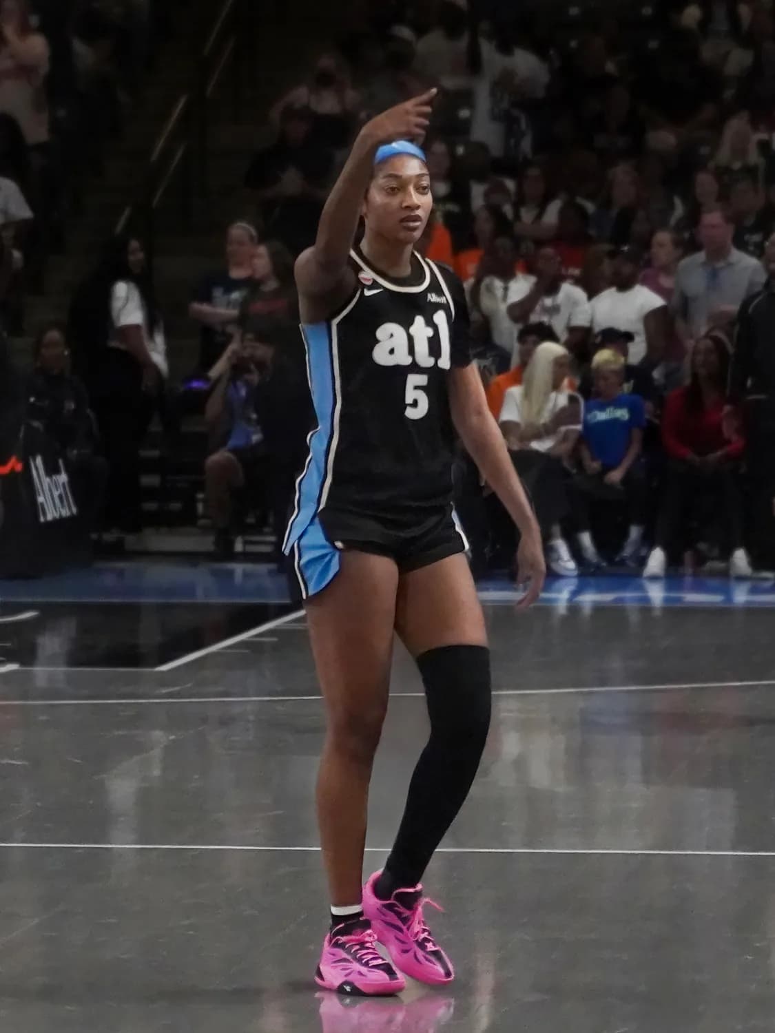 Dream Level WNBA Finals as Series Shifts to Atlanta